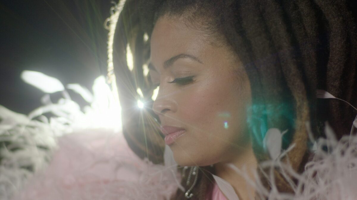 Valerie June Has A ‘Prescription For Dreamers’ Of Any Age