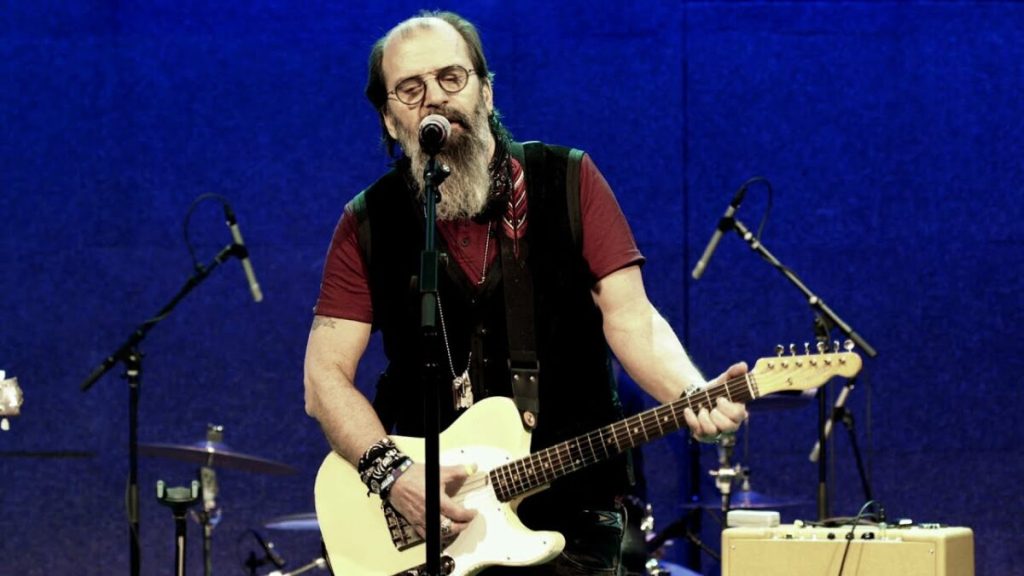 Steve Earle’s big summer tour comes to Sellersville and Scranton