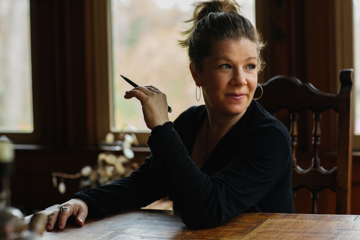 Dar Williams returns next month with new album ‘I’ll Meet You Here’ listen to “Today and Every Day”