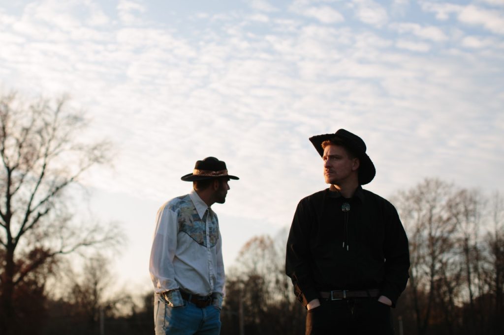 Electronica duo Sons of El carves a lane for rustic futurism with “Georgie” and “Tame,” two teasers from debut project ‘Heat’
