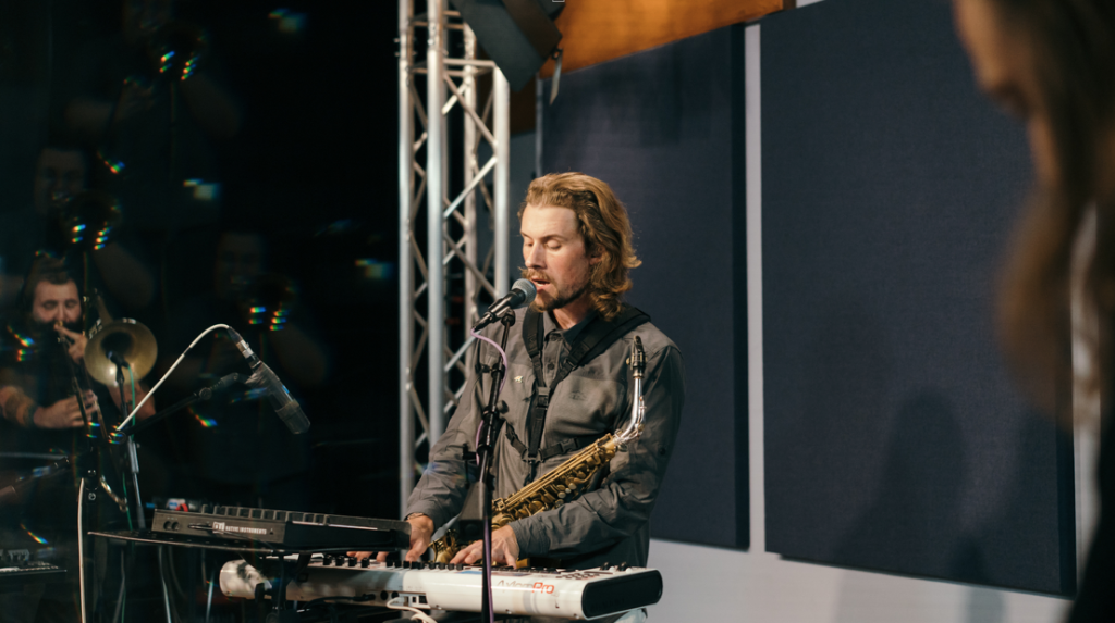 Max Swan: “The Waters” (The Key Studio Sessions)
