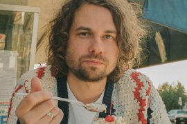 Memories become songs on Kevin Morby’s ‘This Is A Photograph’