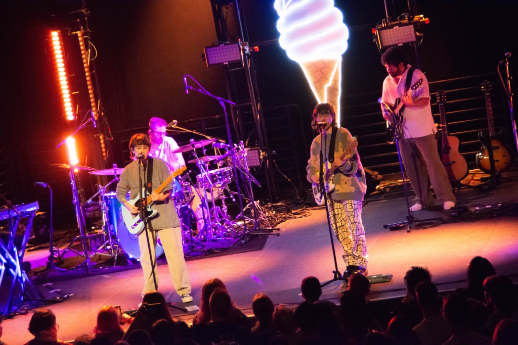 Tegan and Sara played their first full band show since 2017 at Union Transfer