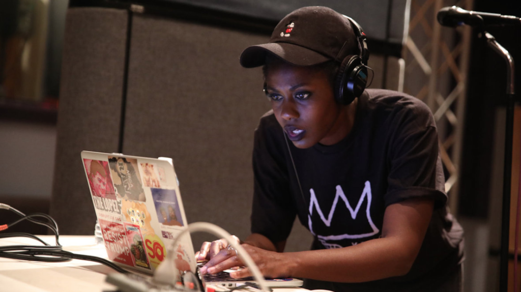 Sammus: “Mighty Morphin'” (Folkadelphia / The Key Studio Session)