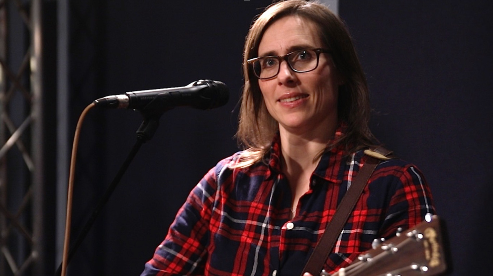 Rose Cousins: “Chosen” (World Cafe Version)
