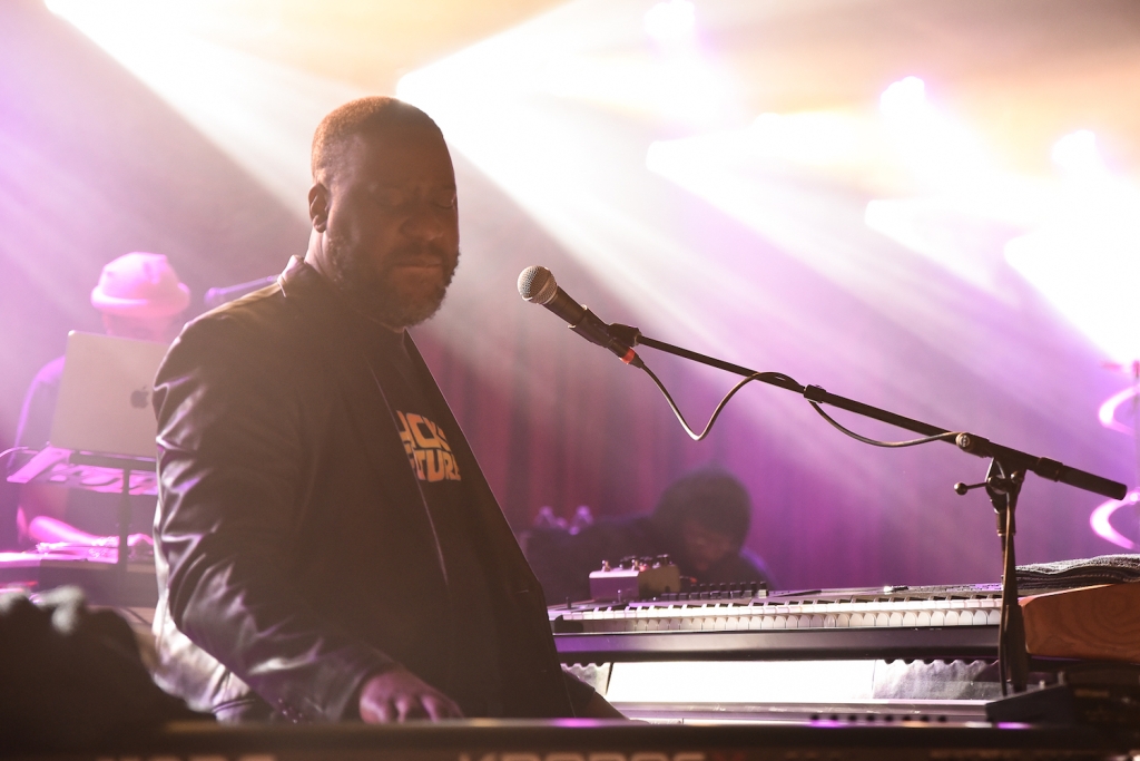 10 concerts to see this week, including Robert Glasper, Zoe Lemon, A Night Of Stardust and more
