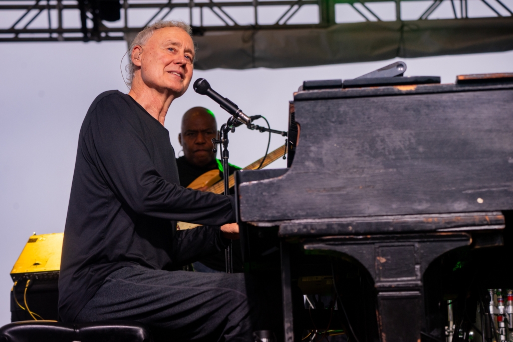 Bruce Hornsby and The Noisemakers keep XPNFest on its toes