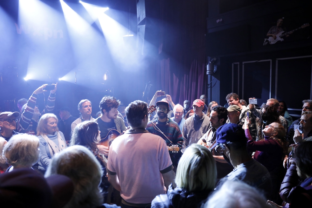 Darlingside’s exquisite harmonies and playful banter enthrall an Ardmore Free At Noon crowd