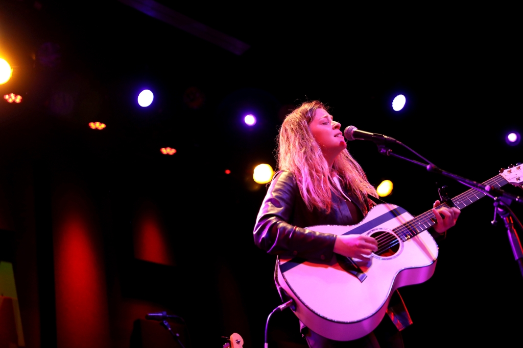 Jade Bird charmed the crowd at NON-COMM with her cheeky humor and passionate songs