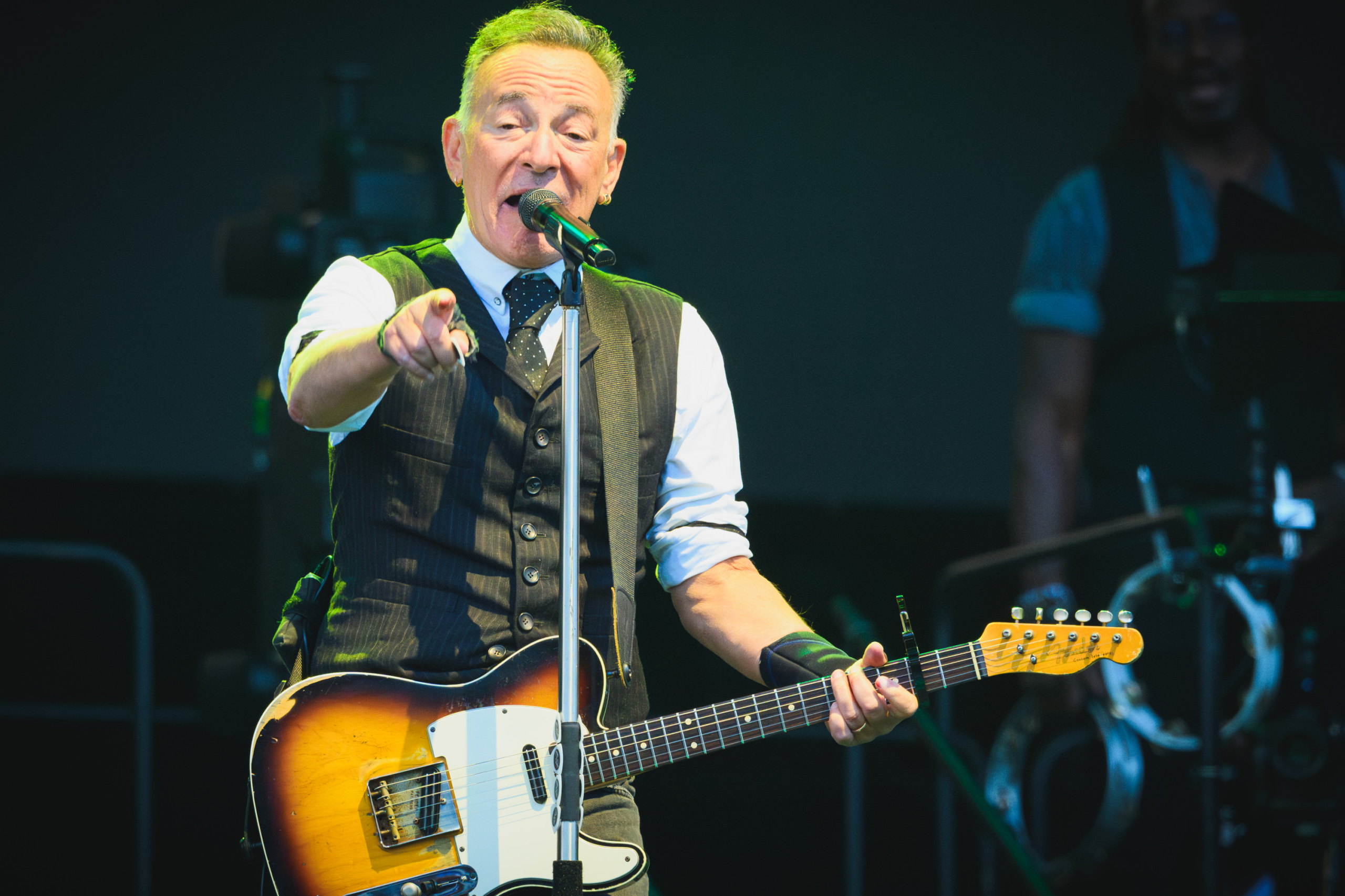 Bruce Springsteen Releases ‘Streets Of Minneapolis’ And He’s Naming Names