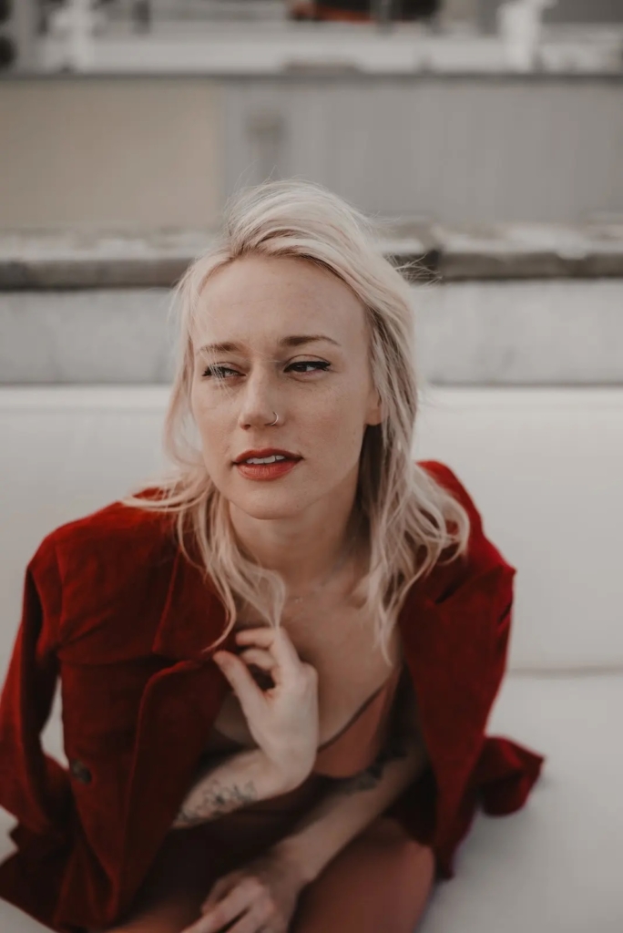 Dive into a romantic multiverse with Dirty Dollhouse on “For Carolina”