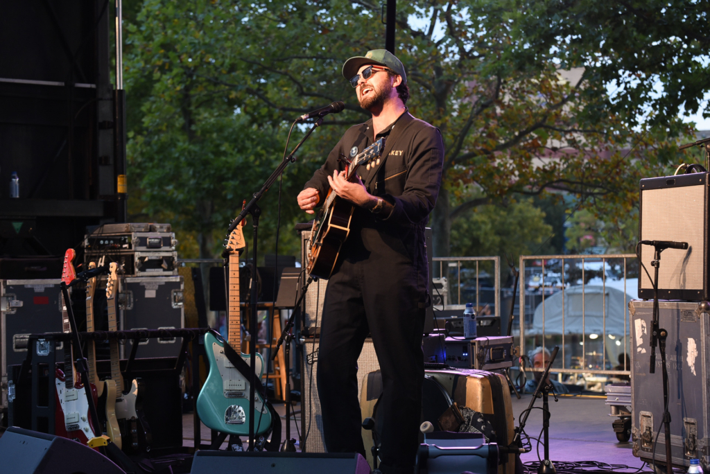 Shakey Graves goes solo for a revved-up XPNFest set