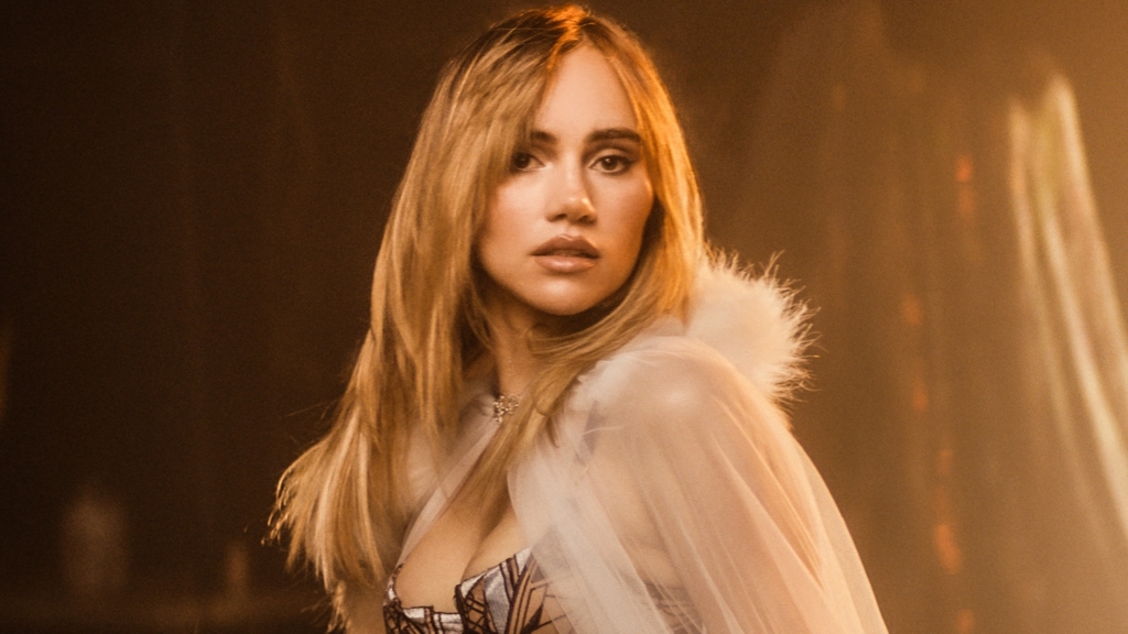 Conversation With a Sparklemuffin: Suki Waterhouse and the road to self-discovery