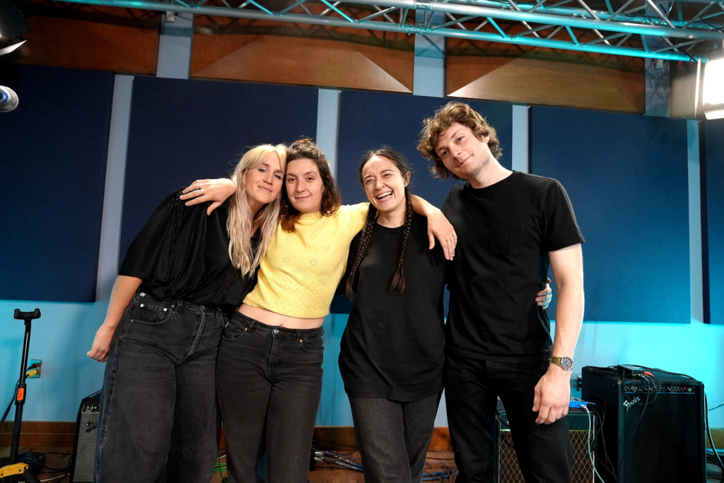Indie Rock Hit Parade Live Session: Finom
